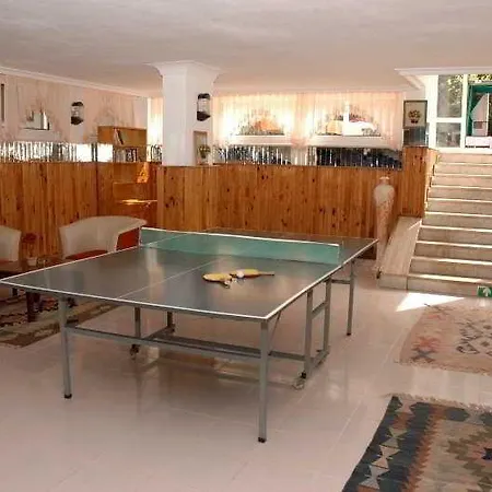 Hotel Oylum Garden 3*