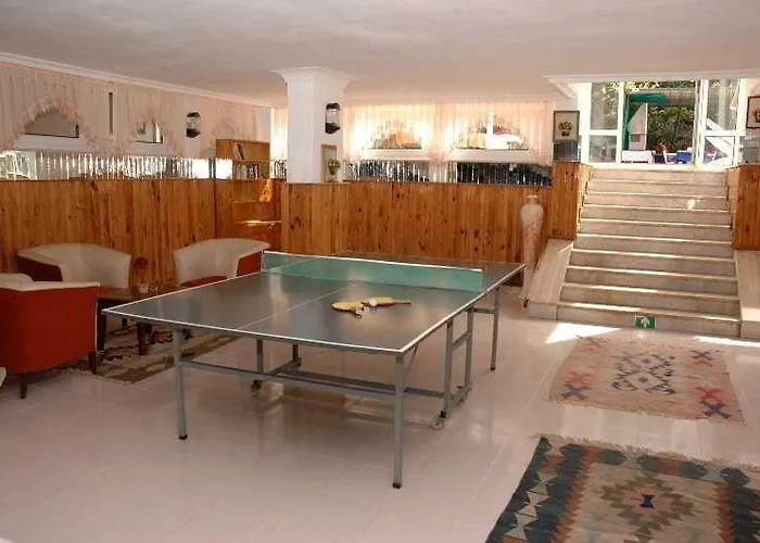 Hotel Oylum Garden 3*